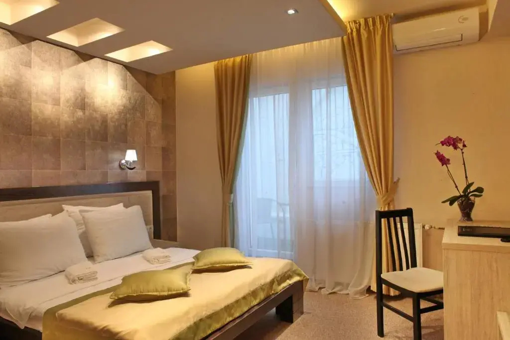 Standard Double with Terrace room (full double bed)