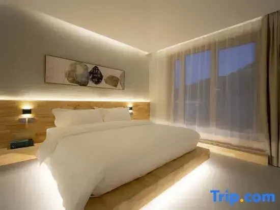 4 Bedrooms Villa