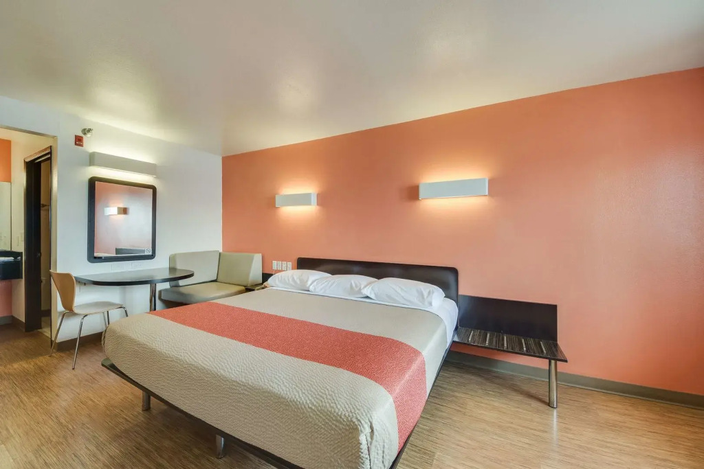 Motel 6 Brownsville North #4625 — фото 6