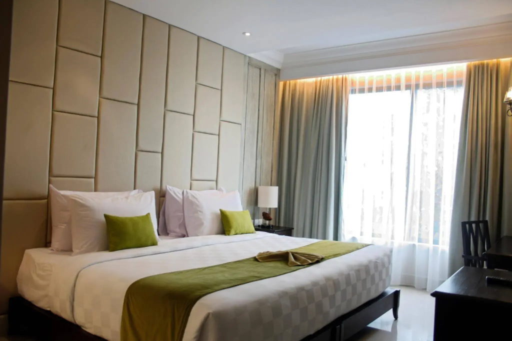 Jambuluwuk Oceano Seminyak Hotel — фото