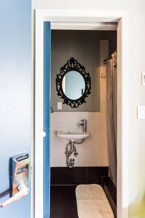 Q4 Hotel New York City by null