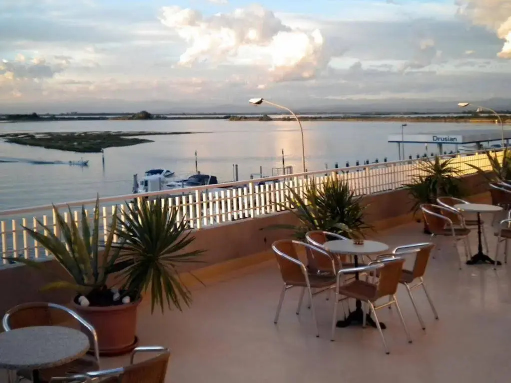 Hotel Carol - Général