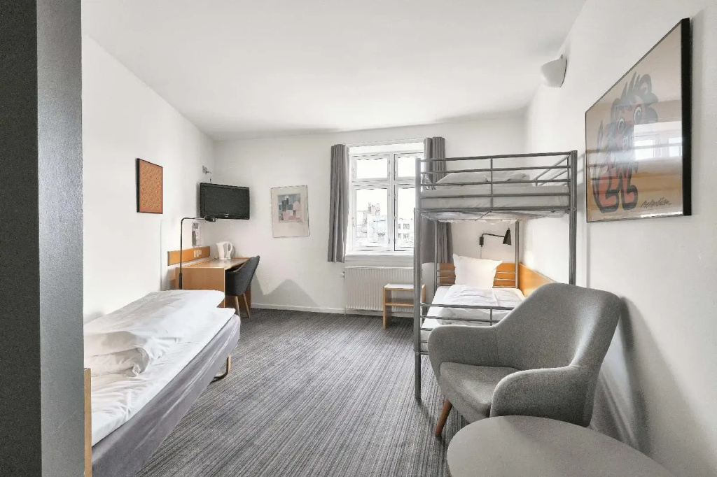 Hotel photo 16