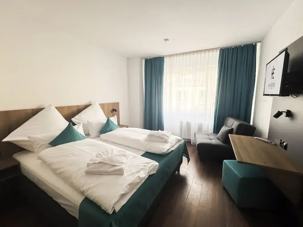 Standard Double room with balcony (full double bed)