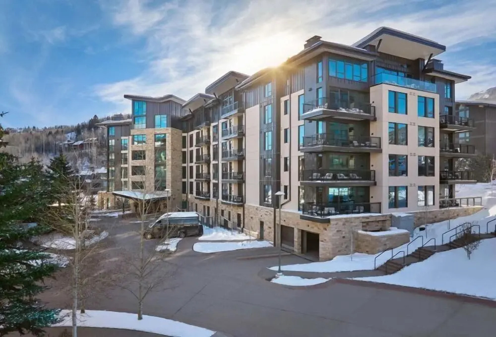 Contemporary 2 Bedroom Luxury Ski In, Ski Out Residence in Snowmass Base Village