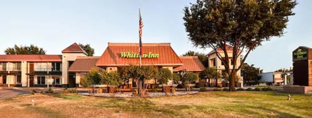 Whitten Inn University - Général