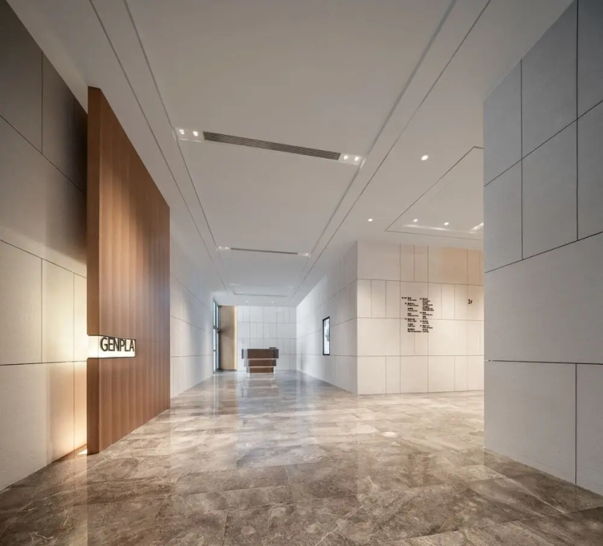 Lobby & Reception