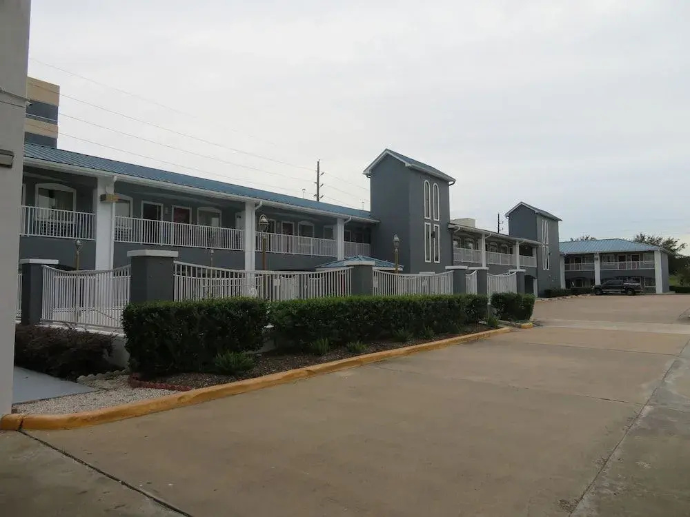 Motel 6 Houston, TX – I-10 West