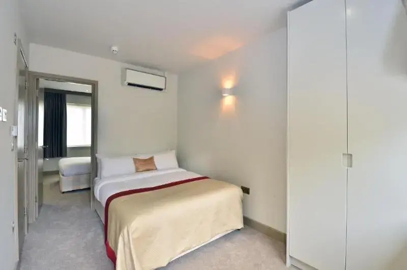 Suite with garden view