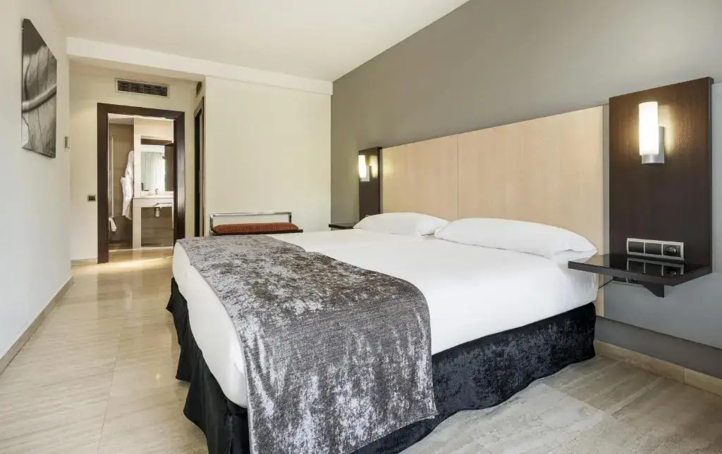 Hotel ILUNION Almirante - Chambres