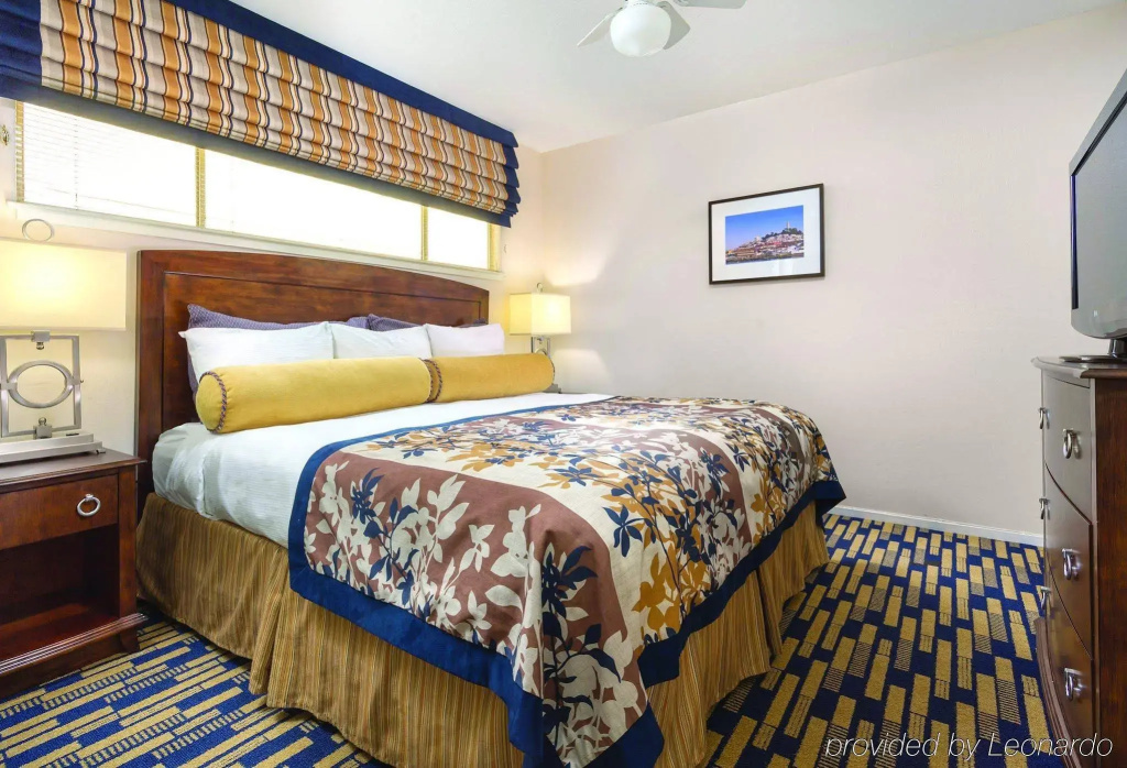 Suites At Fishermans Wharf - Général