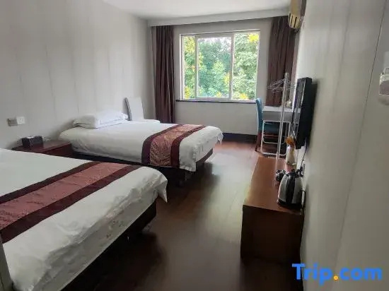 Premier room
