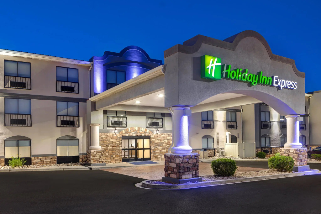 Holiday Inn Express & Suites Moab by IHG