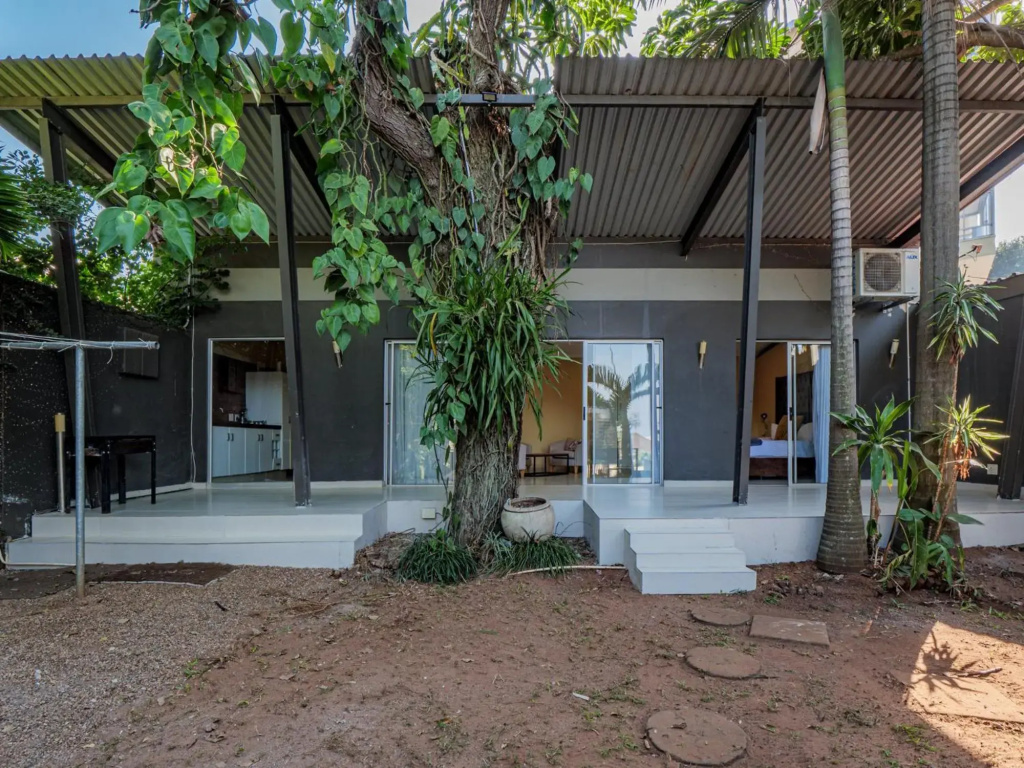 Private Studio flatlet, Uncapped Wifi, Netflix,Full DSTV