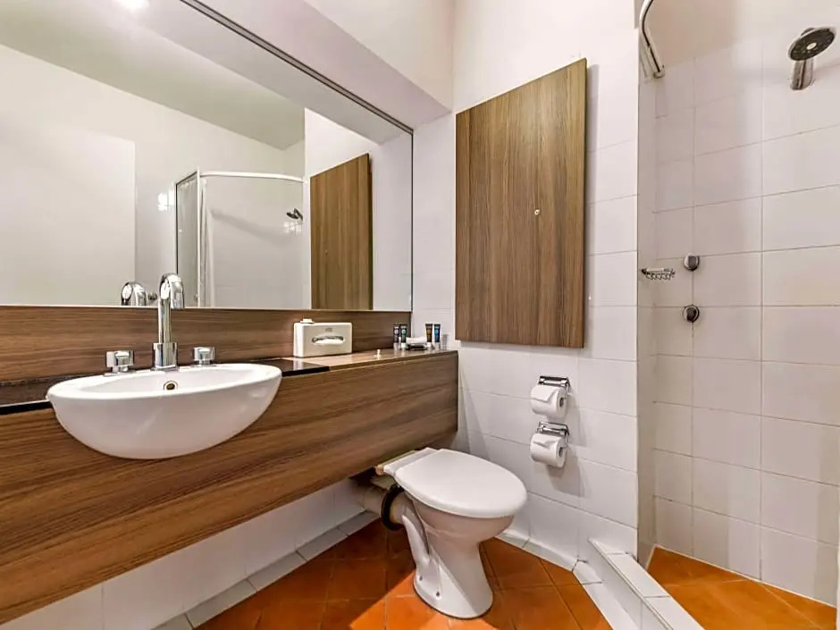 Standard room with harbour view