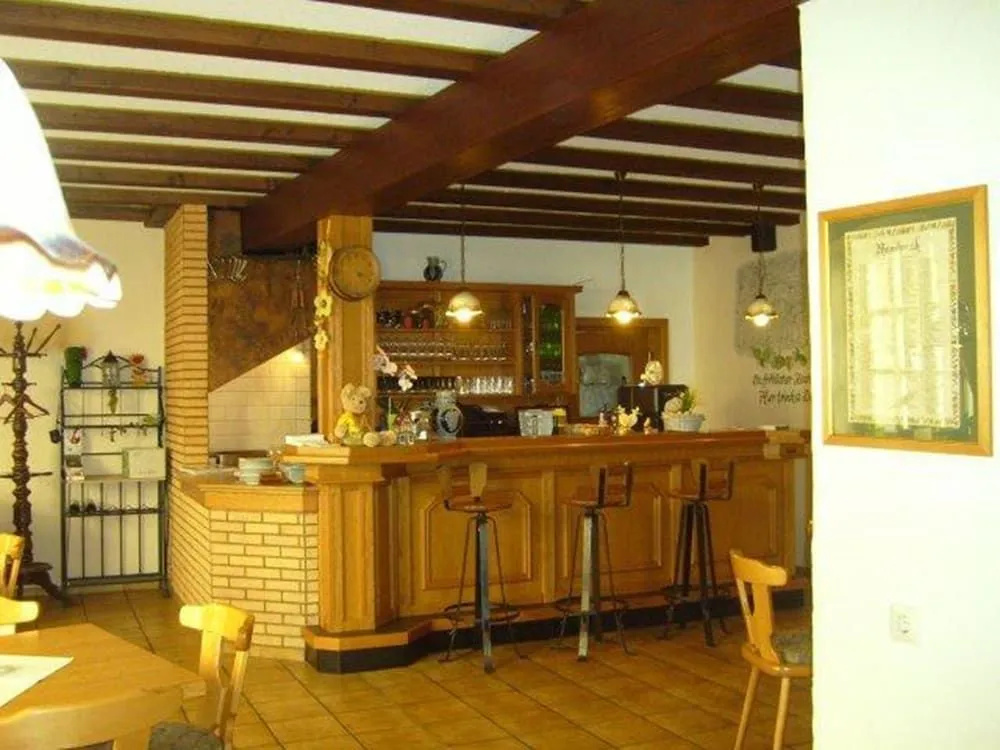 Food & Beverage
