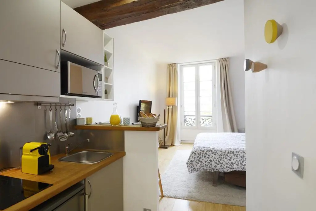 HolidaysInParis - Bourg Tibourg - Chambres
