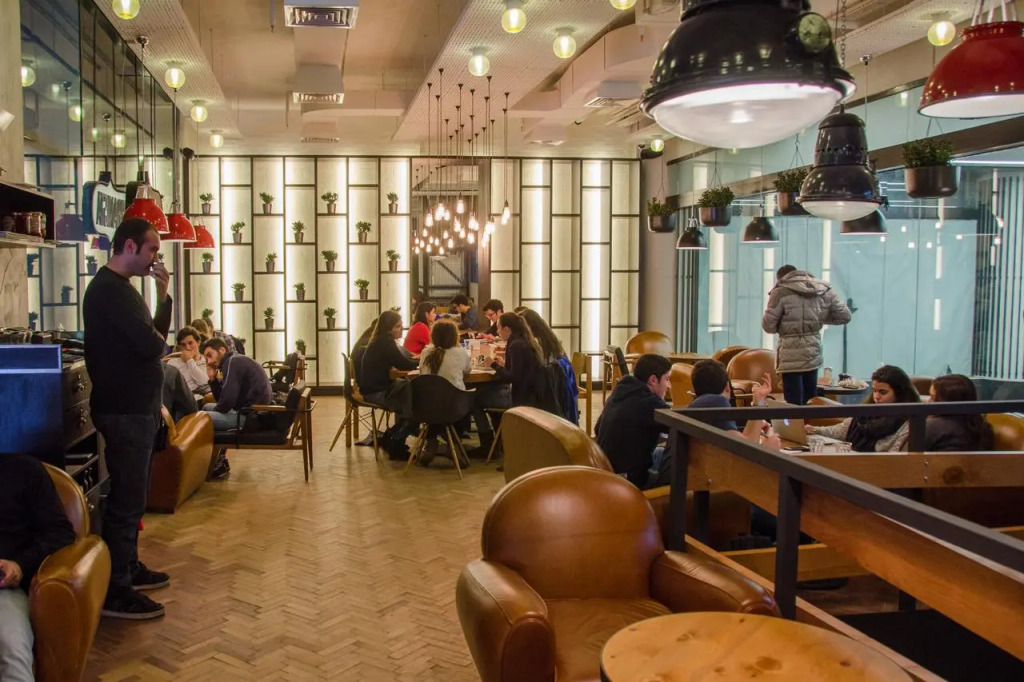 1866 Court & Suites - фото 25