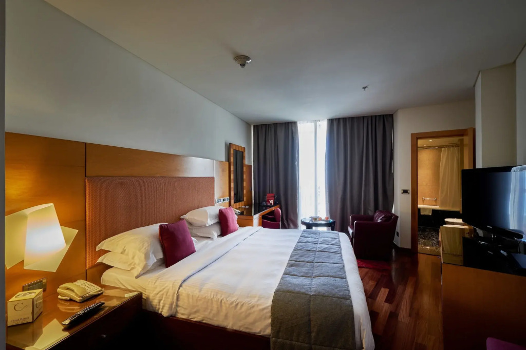 Coral Beach Hotel and Resort Beirut - фото 5