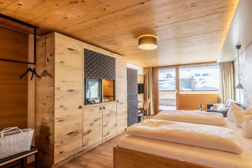 Suite with balcony