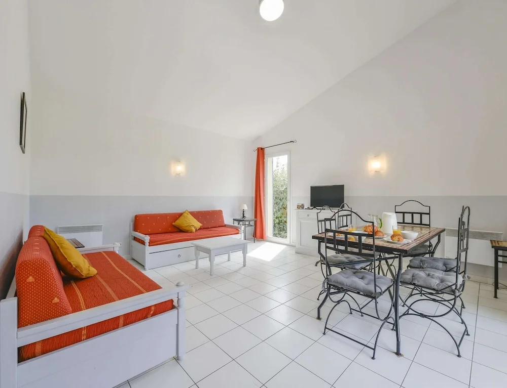 Afficher la photo 6 — Provence Villa for 8 With Private Pool