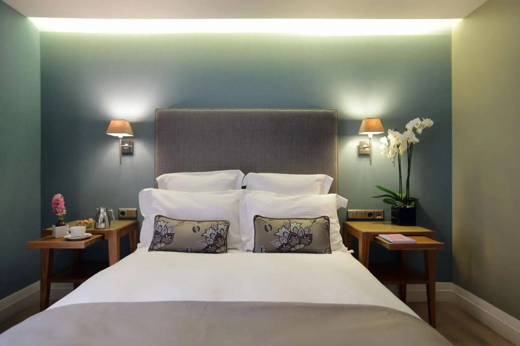The Y Hotel - Général