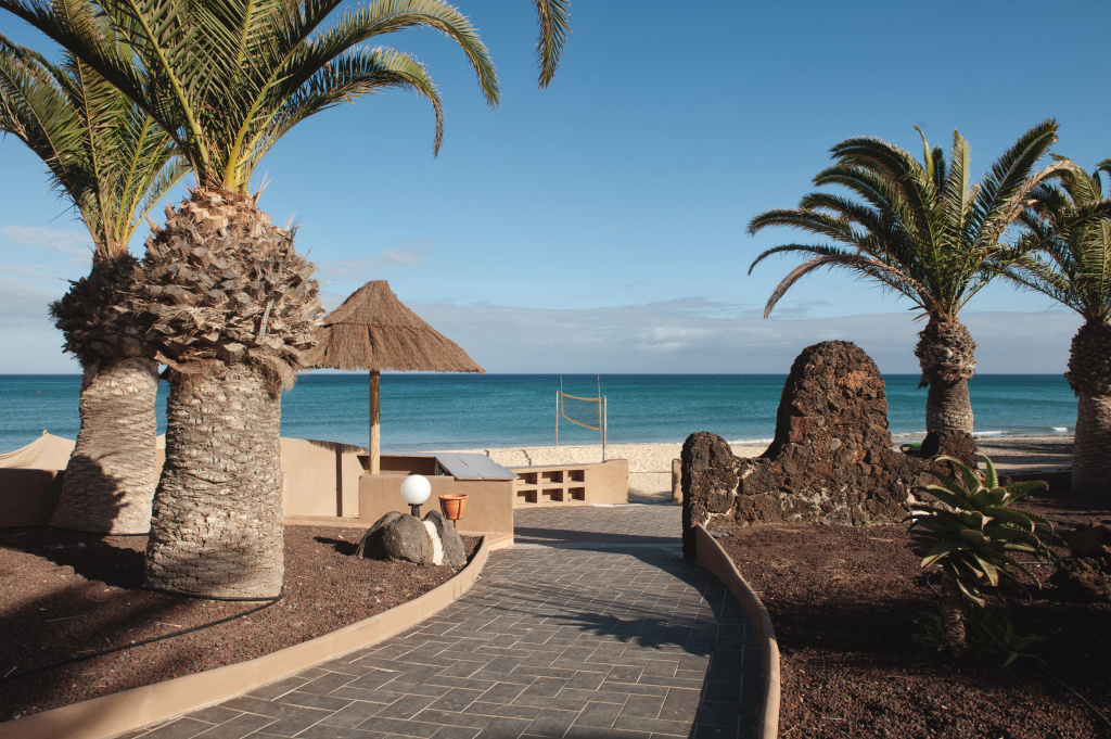 Beach & Waterfront