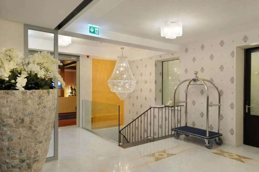 Hotel photo 19