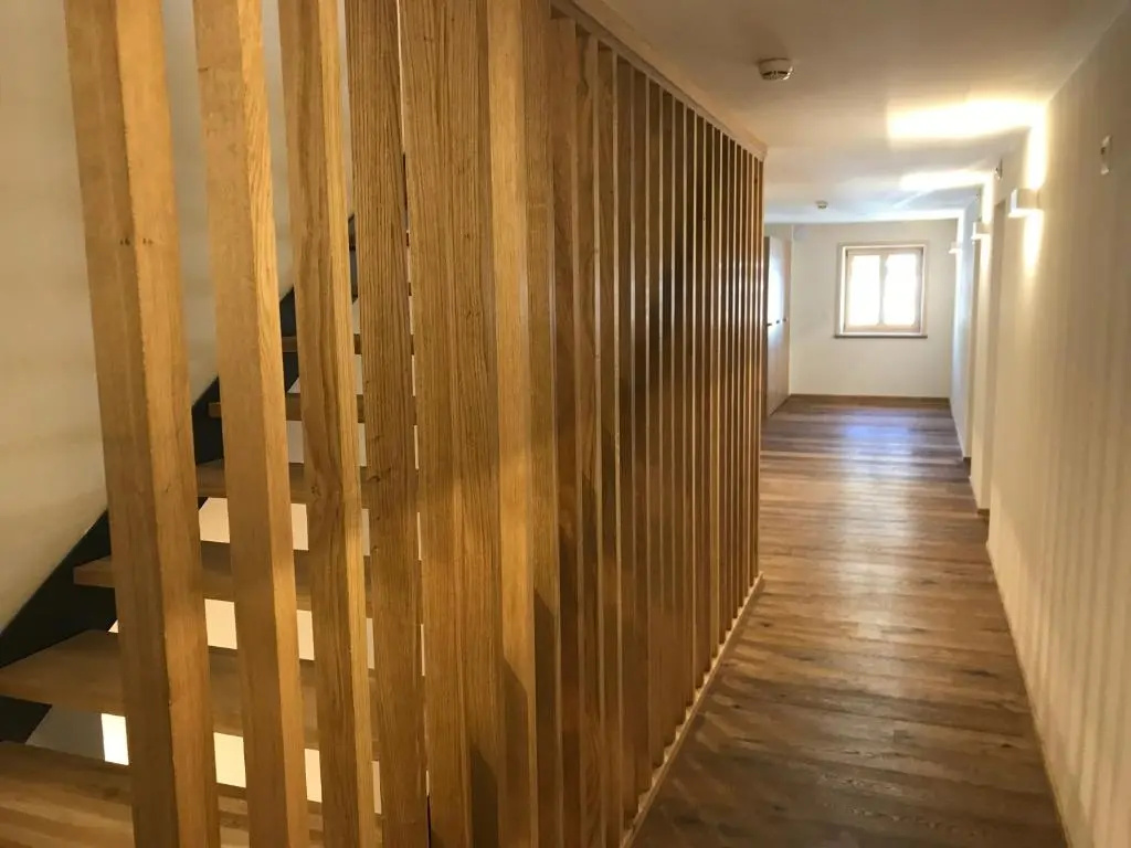 Economy room