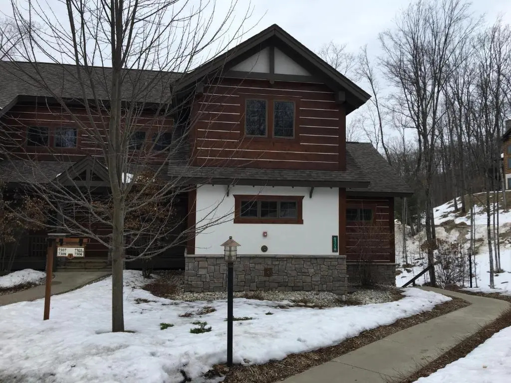2 Bedrooms Cottage