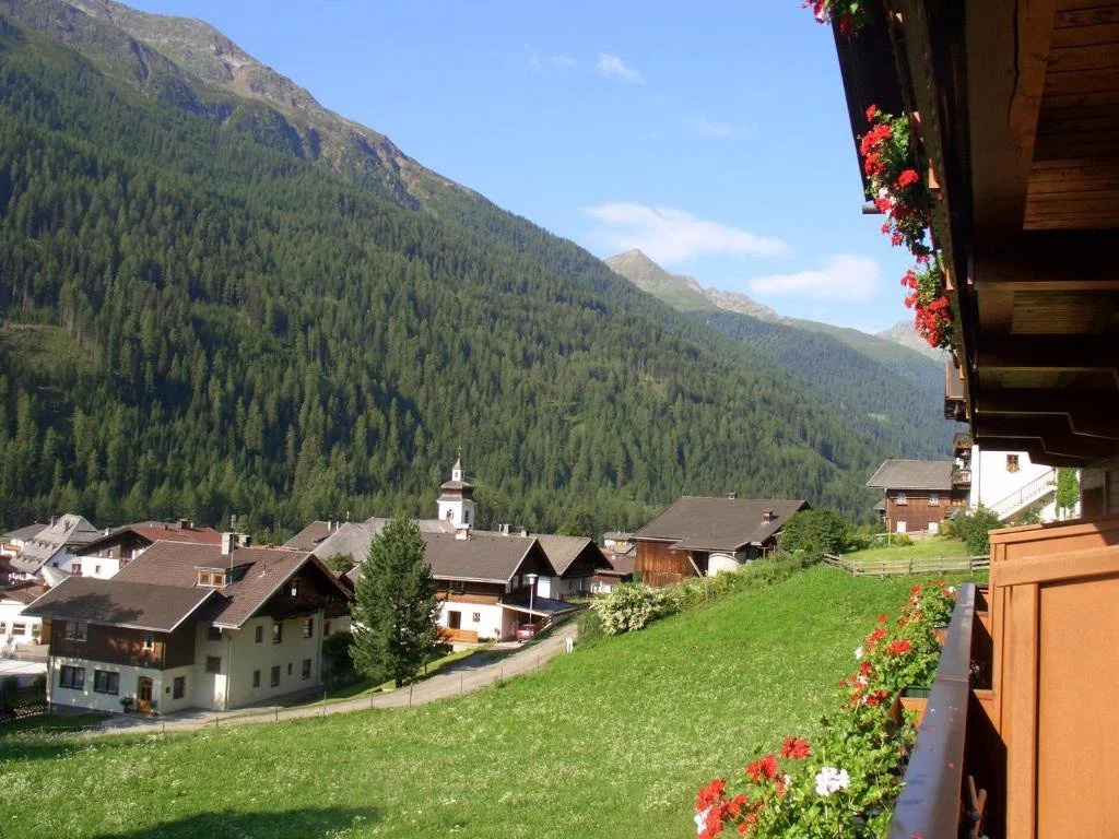 Balcony & Terrace