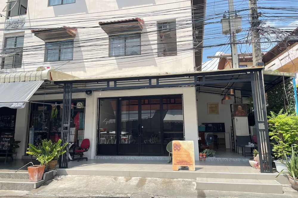 Dad N Mom'S House By Thongnak Apartment