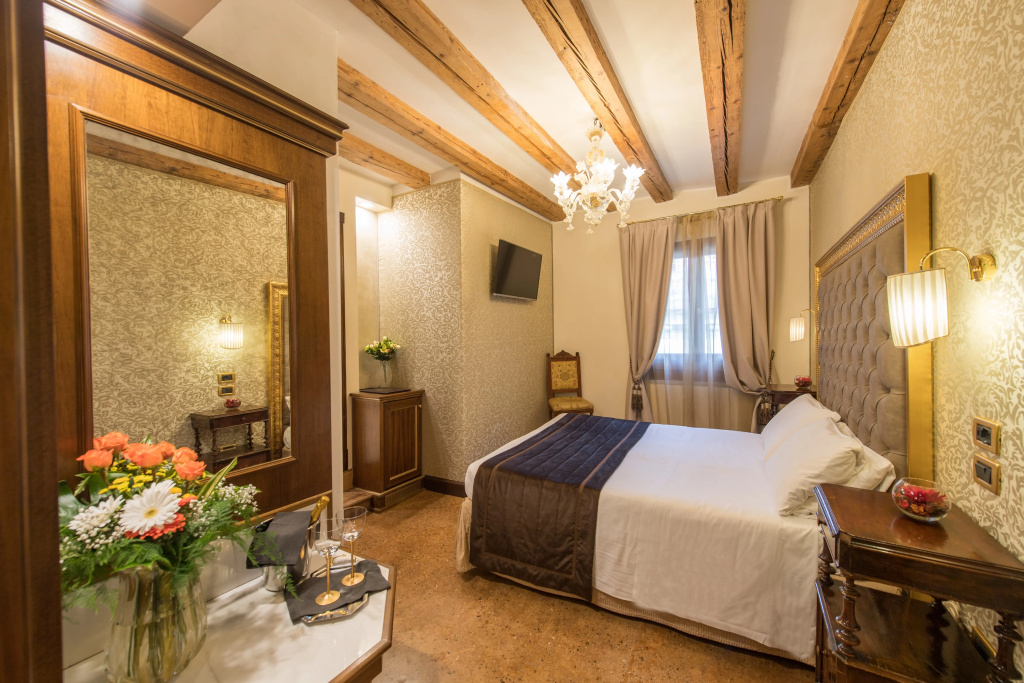 Palazzo Bembo — 4