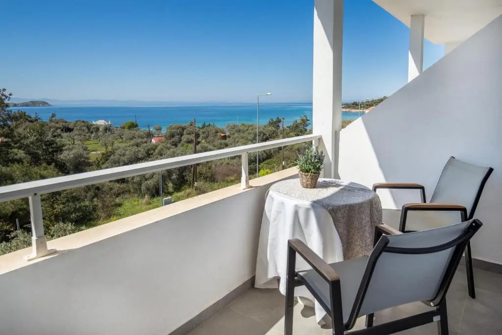 Superior Triple room with sea view