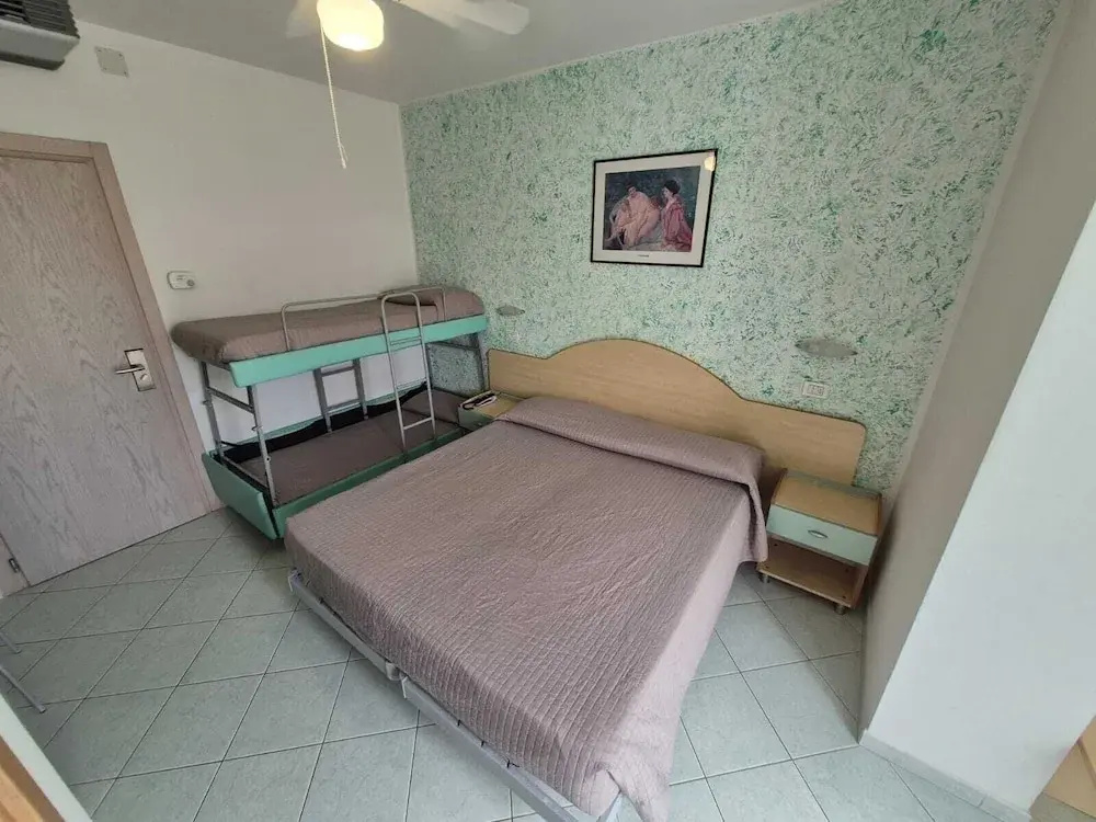 Comfort Quadruple room with balcony