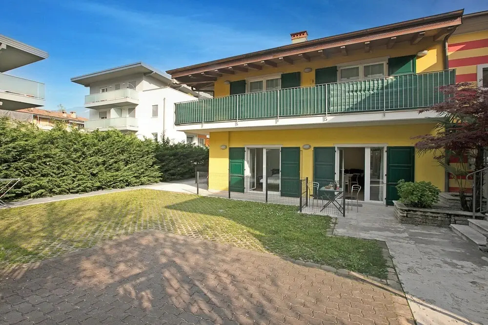 Star Apartment