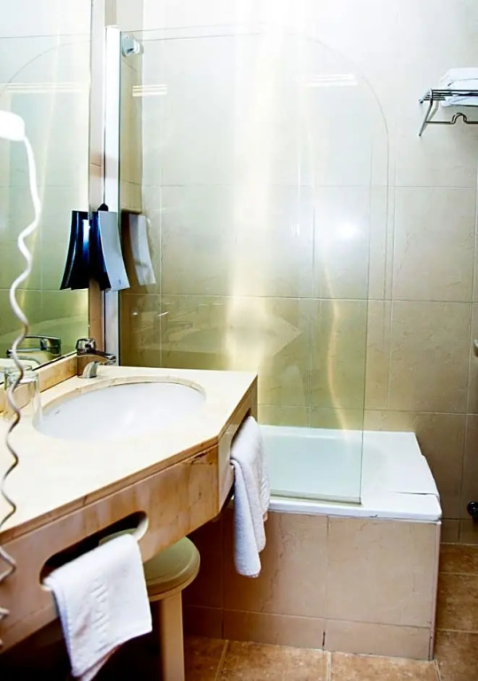 Universal Hotel - Chambres