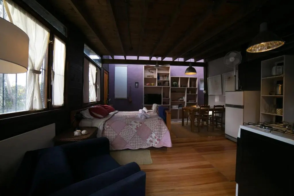 Deluxe Studio