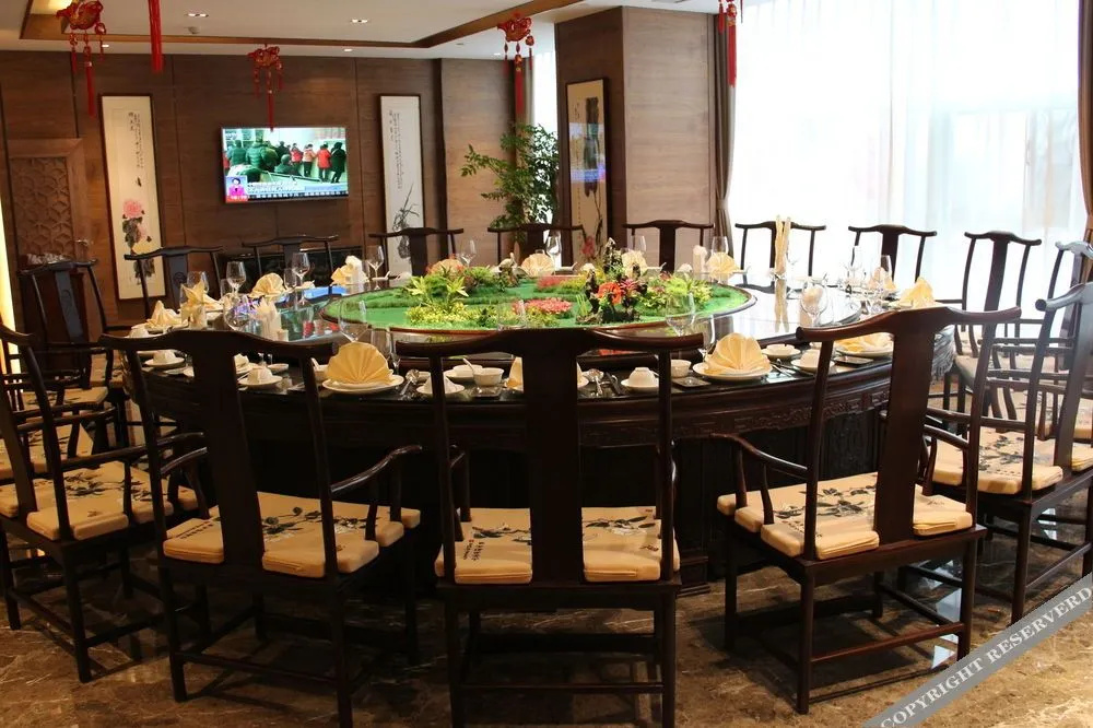 Food & Beverage