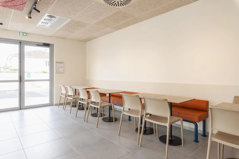 Afficher la photo 8 — Ibis Budget Mont De Marsan