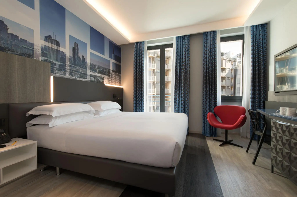 Double room (full double bed)