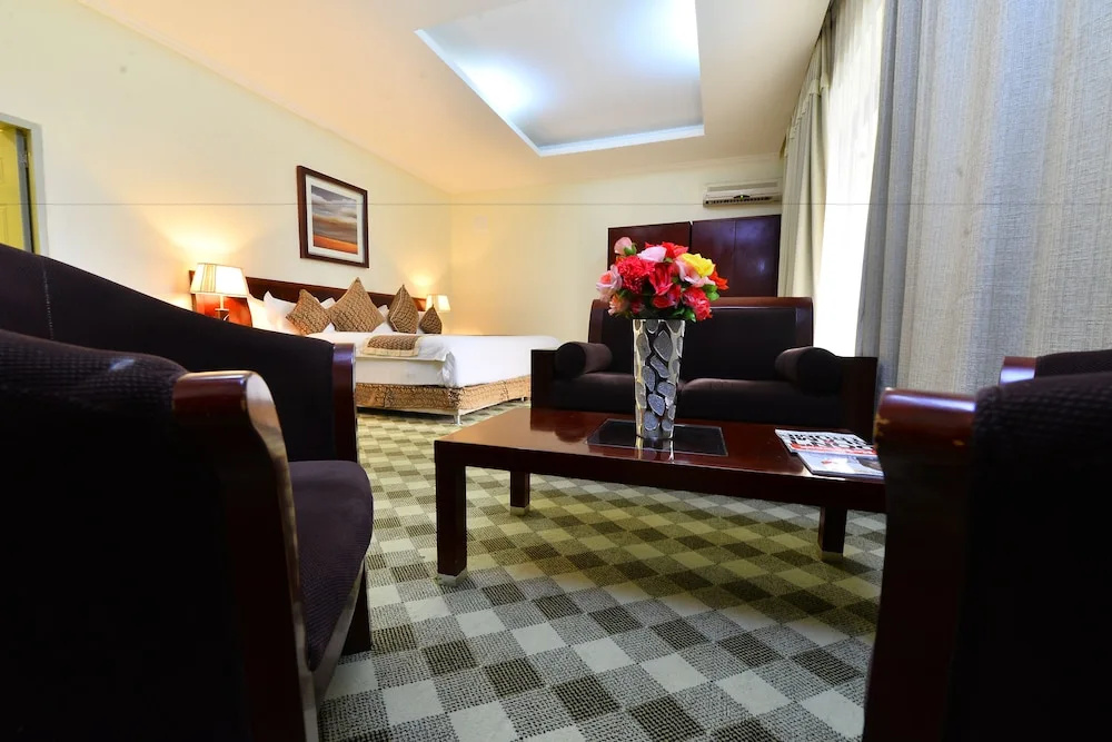 Deluxe Double room with balcony (full double bed)