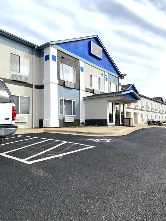 Coratel Inn & Suites By Jasper Northfield