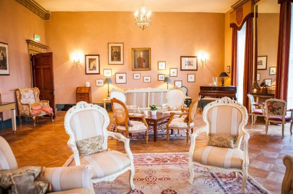 Priory Bay Hotel - Général