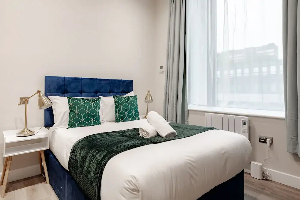 Hyde Park Rooms and Studios