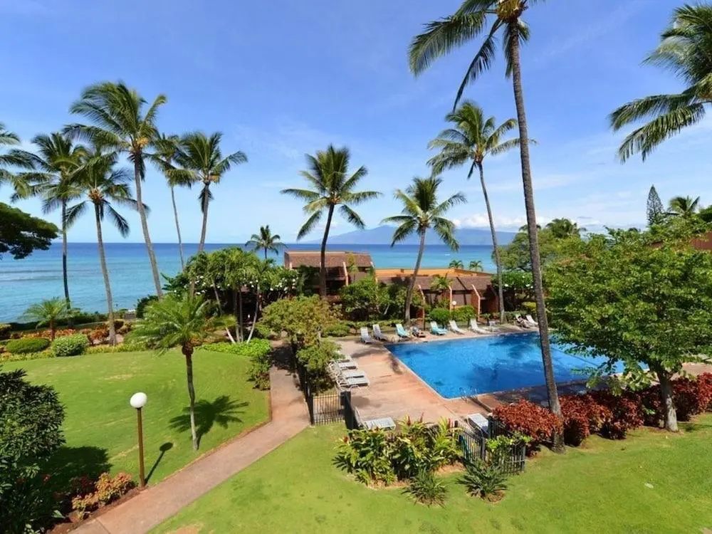 Kuleana 613 1 Bdrm 1 Bedroom Condo by RedAwning