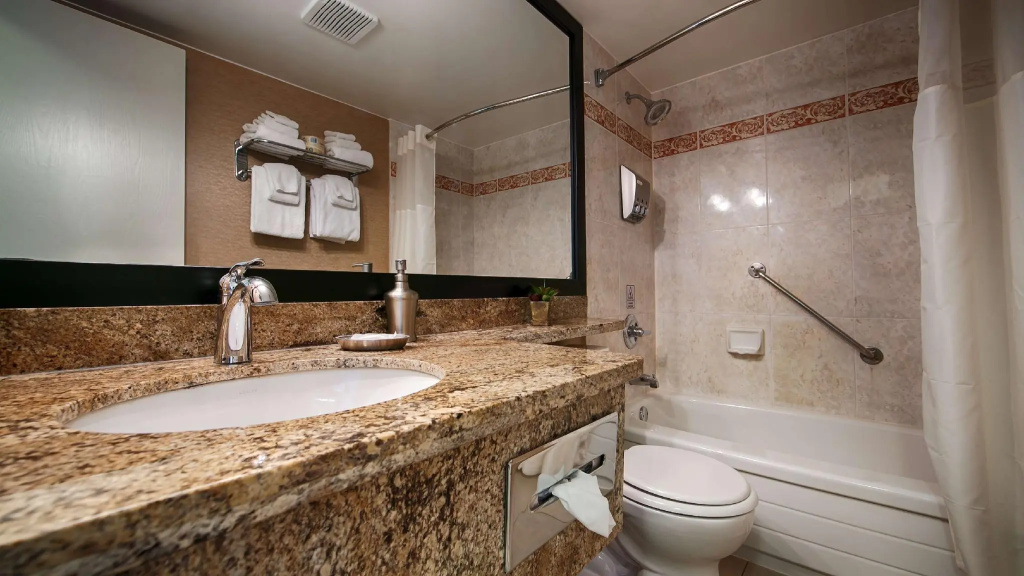 Standard Double room with partial view (full double bed)