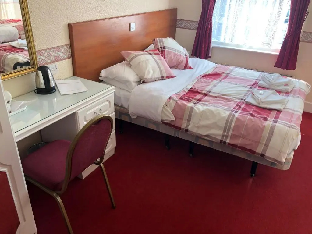 Standard Double room (full double bed)