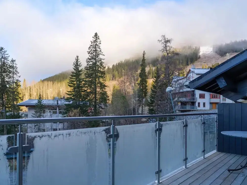 Tott Mountain Retreat – Ski-In, Ski-Out
