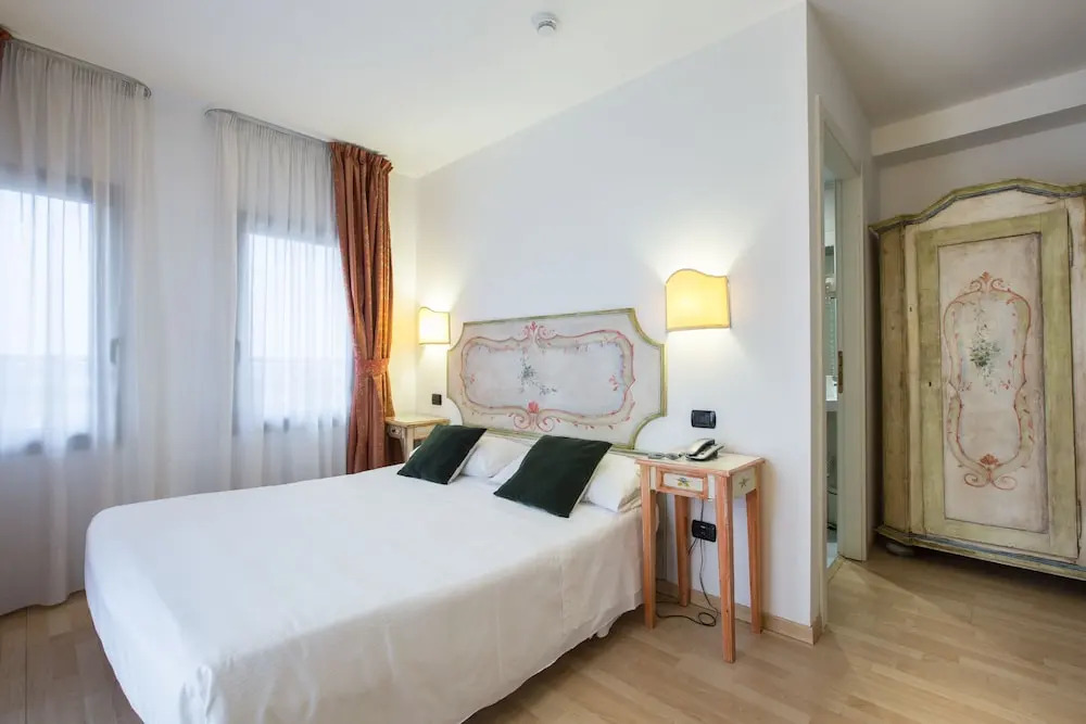 Двухместный номер Standard двуспальная кровать в Hotel Ariston